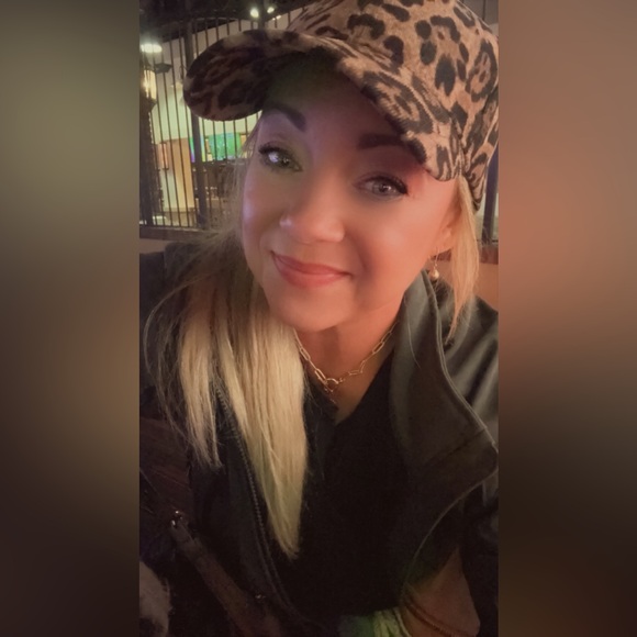 Meet your Posher, Tasha - Picture 1 of 1